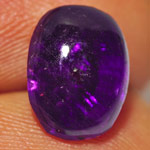 4.71-Carat Unqiue Cabochon-Cut Color-Change Sapphire from Ceylon