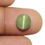 3.23-Carat Greyish Green Chrysoberyl Cat's Eye with Sharp Ray