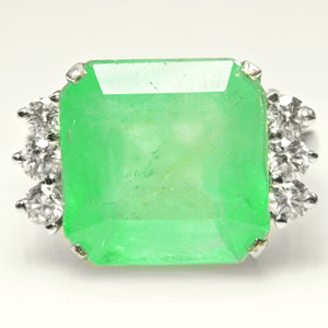 8.94-Carat Colombian Emerald Ring